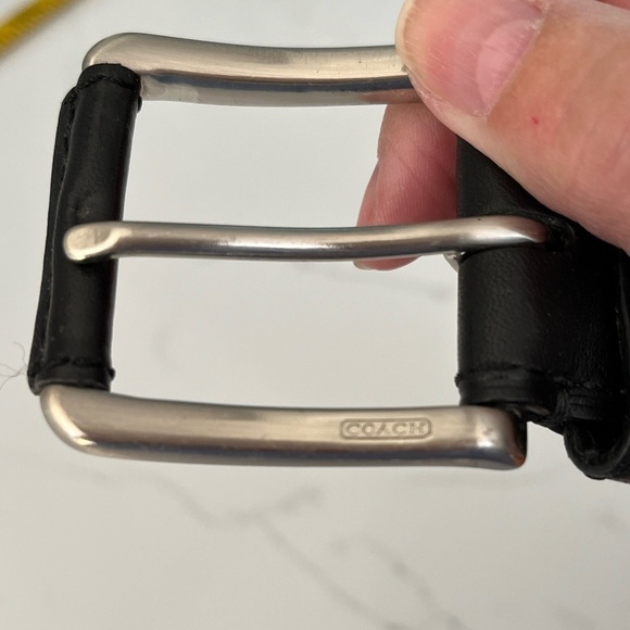 Men's Coach 100% Black Leather Belt Silvertone Buckle - Picture 8 of 13